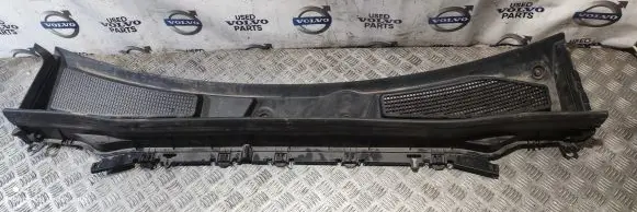 Mercedes-Benz EQB Wiper trim A2478302900