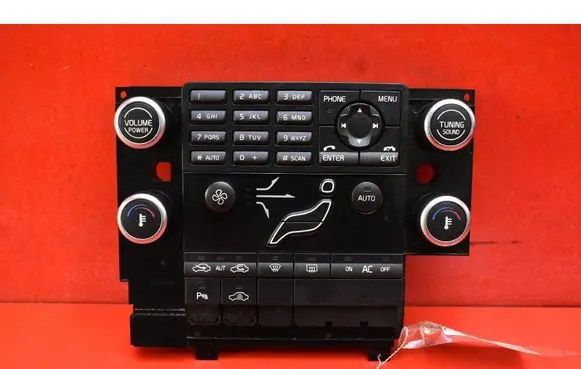 Volvo V70 Climate control unit 30782279