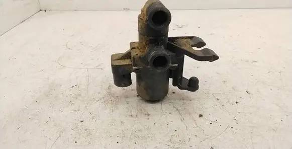 BMW 3 E36 Coolant heater control valve 1387846 1147412052