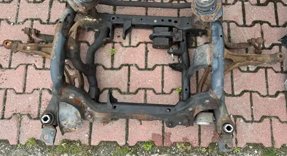 Jeep Grand Cherokee Front axle beam