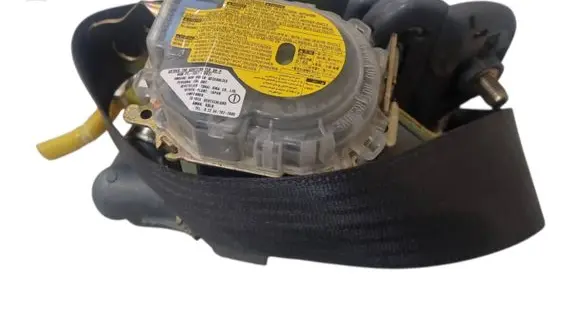 Toyota RAV 4 (XA20) Front seatbelt 7J4550P E40429128 0429128