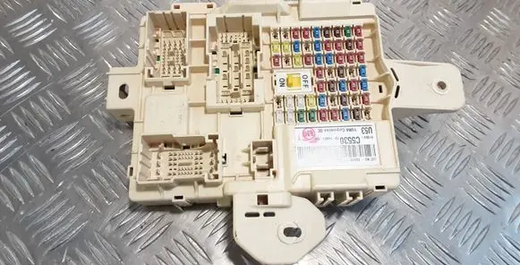 KIA Sorento Fuse module 91950C5530