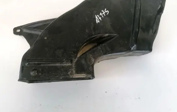 Chrysler Pacifica Air intake hose/pipe 05005198ab