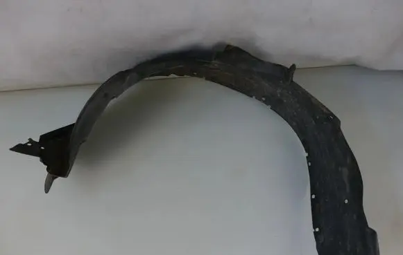 Toyota RAV 4 (XA20) Front wheel arch liner splash guards 53875-42051