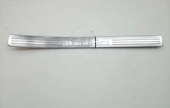 Mercedes-Benz GLK (X204) Front sill trim cover A2046800135