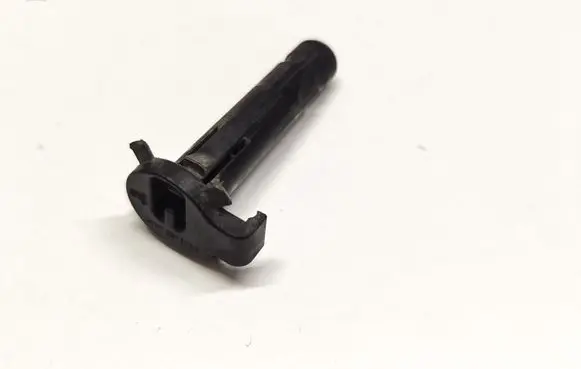 Radiator mount bracket