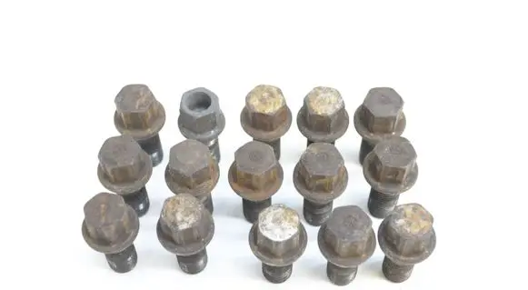 Audi Q7 4M Nuts/bolts 