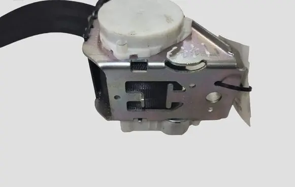 Ford Focus Rear seatbelt 34074772B 33005876