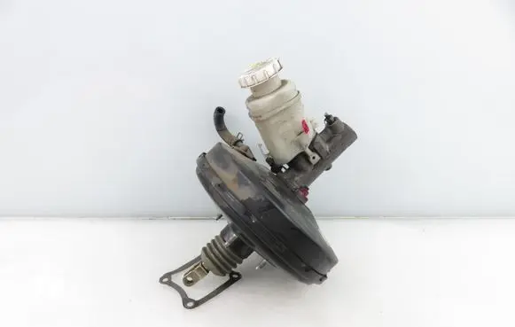 Mitsubishi Pajero Pinin Brake booster 0204024574 MR569811