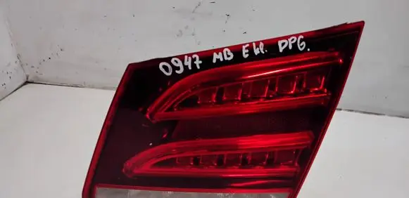 Mercedes-Benz E W212 Tailgate rear/tail lights A2129062203