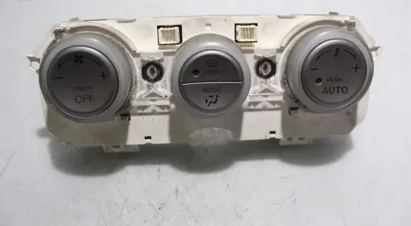 Mazda 6 Climate control unit E0002C
