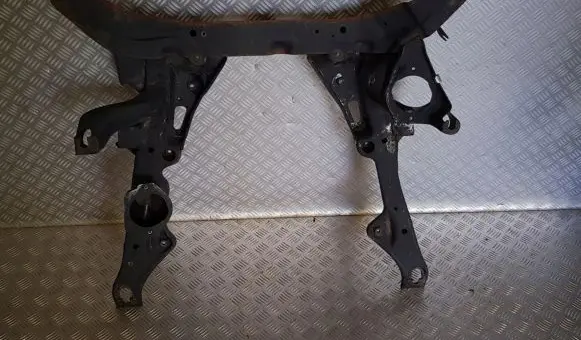 BMW 5 E60 E61 Front axle beam 6772254