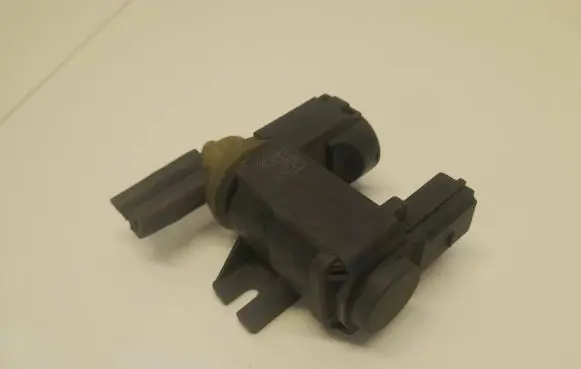 Audi A4 S4 B8 8K Turbo solenoid valve 4010835a