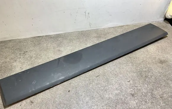 Opel Vivaro Sliding door trim (molding) 93453580 93867928 93453646