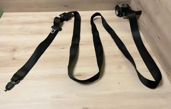 Mercedes-Benz Sprinter W906 Front seatbelt 601384300 2018680222