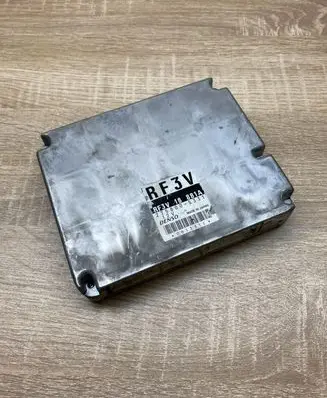 Mazda 626 Engine control unit/module ECU 2758005331 RF3V18881A