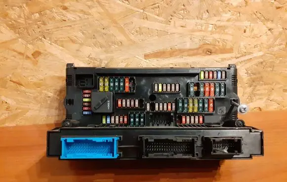 BMW 5 F10 F11 Fuse box set 9252815 9312764