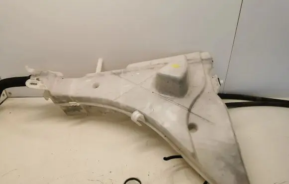 BMW X5M F85 Windshield washer fluid reservoir/tank 7292424