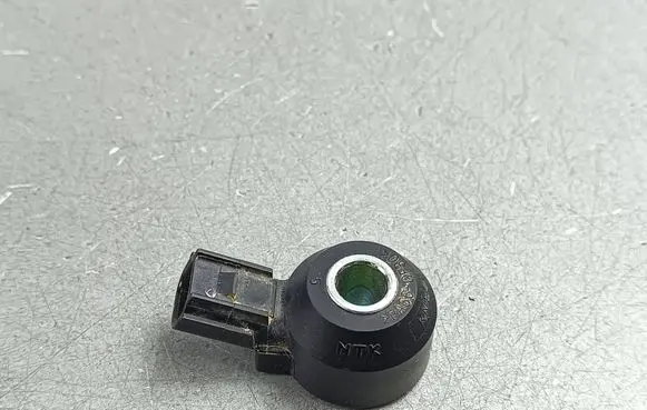 Honda CR-V Detonation knock sensor