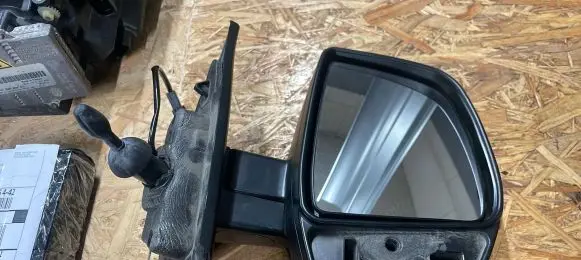 Opel Combo D Front door electric wing mirror 023730