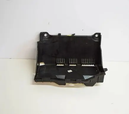 Battery box tray