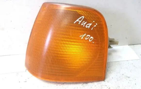 Audi 100 200 5000 C3 Front indicator light 443953049