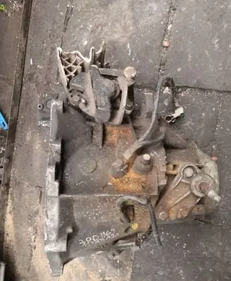 Peugeot 307 Manual 5 speed gearbox 20DM69