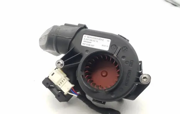 Mercedes-Benz C AMG W204 Engine control unit/module fan A2049060215