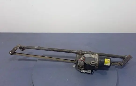 Opel Movano A Front wiper linkage and motor