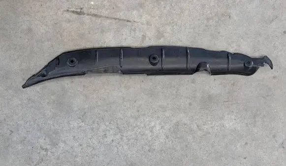 Audi Q2 - Fender end trim 81A821111