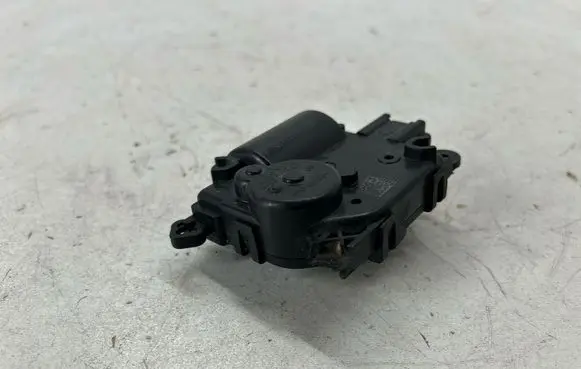 Ford Escape IV Air flap motor/actuator AA1138005380 061453 06122206145