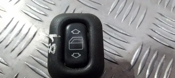 Mercedes-Benz C W202 Electric window control switch 2028210159 491540