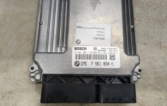 BMW 3 E90 E91 Engine control unit/module 7561834 0261201159