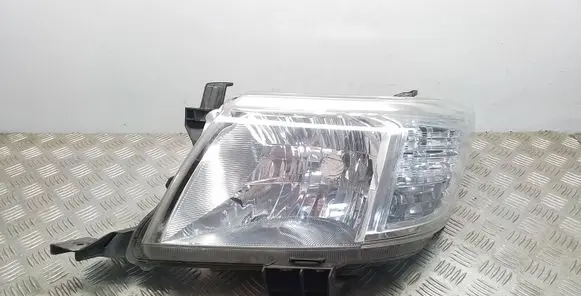 Toyota Hilux (N50, N60, N70) Headlight/headlamp 811700K440