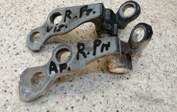 Front door hinge set