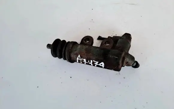 Toyota Yaris Verso Clutch master cylinder
