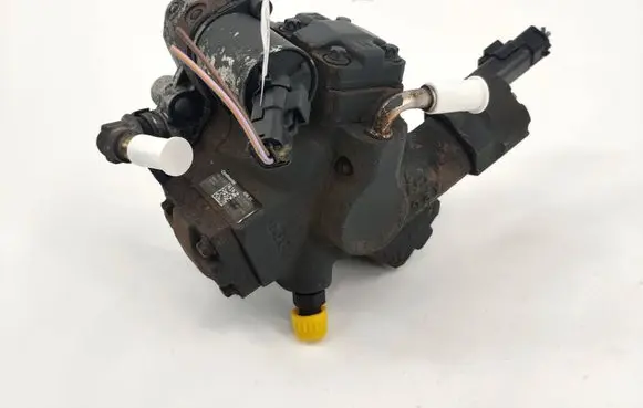 Volvo S40 Fuel injection high pressure pump 9685705080 A2C27100268