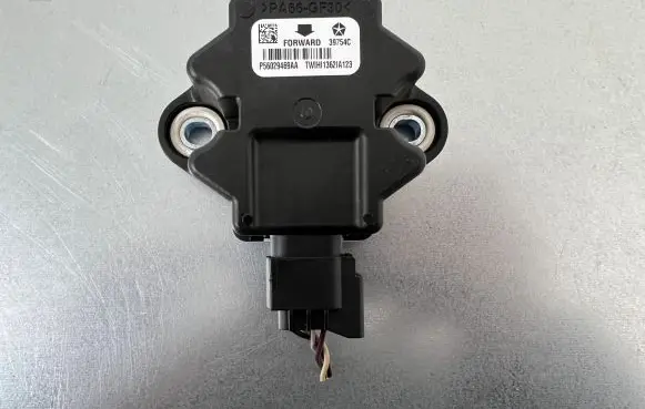Jeep Grand Cherokee ESP acceleration yaw rate sensor P56029469AA TWIHI1362IA123 39754C