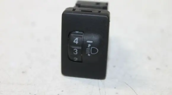 Toyota Urban Cruiser (XP110) Headlight level height control switch