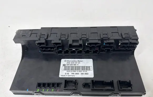 Mercedes-Benz C W203 Comfort/convenience module 2095450701 5DK00848611 A00329815009102
