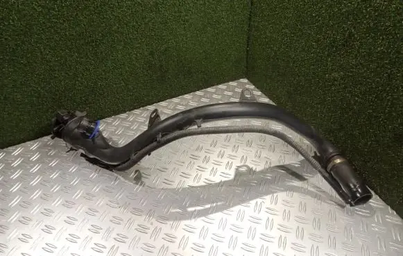 Mercedes-Benz Citan W415 Fuel tank filler neck pipe 8200377001 8200809201 8200377002