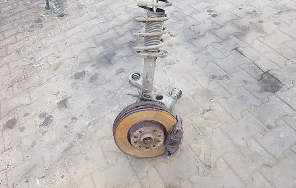 Skoda Superb B6 (3T) Front wheel hub spindle knuckle