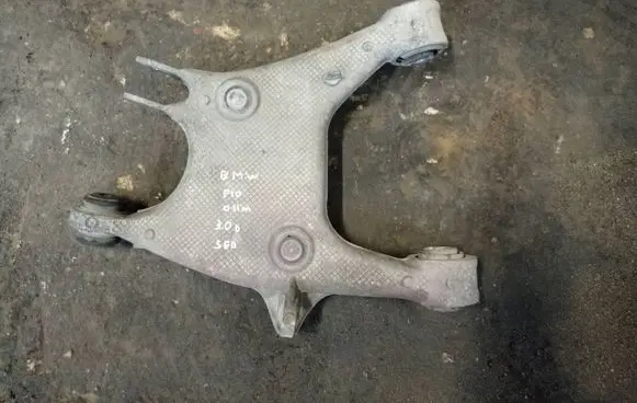 BMW 5 F10 F11 Rear upper control arm/wishbone 6784349
