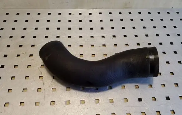 Toyota Avensis T270 Intercooler hose/pipe