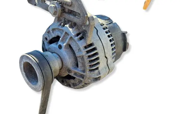 Audi 80 90 S2 B4 Generator/alternator 050903015C 0120485047