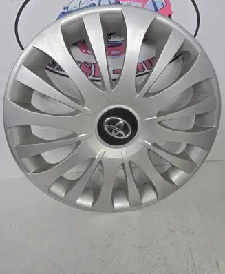 Toyota Yaris R15 wheel hub/cap/trim 42602YY080
