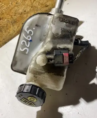 Ford Transit Brake fluid reservoir 0204051174