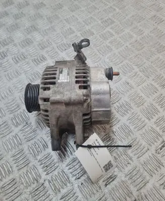 KIA Sorento Generator/alternator 373004A300