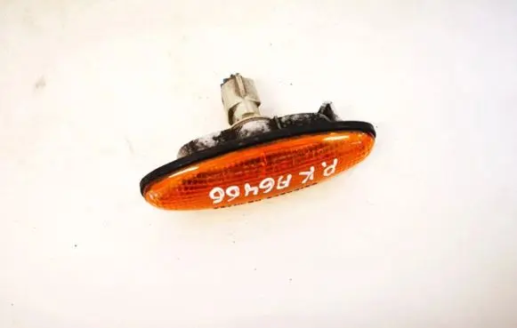 Mazda MPV Front fender indicator light 0464120 046-4120