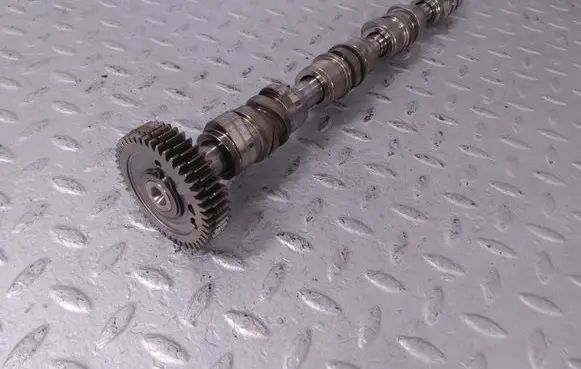 Audi Q7 4M Camshaft 057109007AE